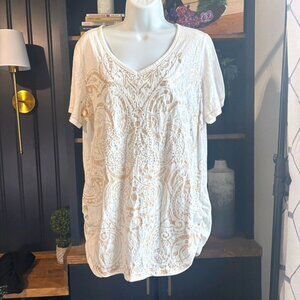 14/16 Avenue Cream V-neck with gold and rhinestone embellishments.